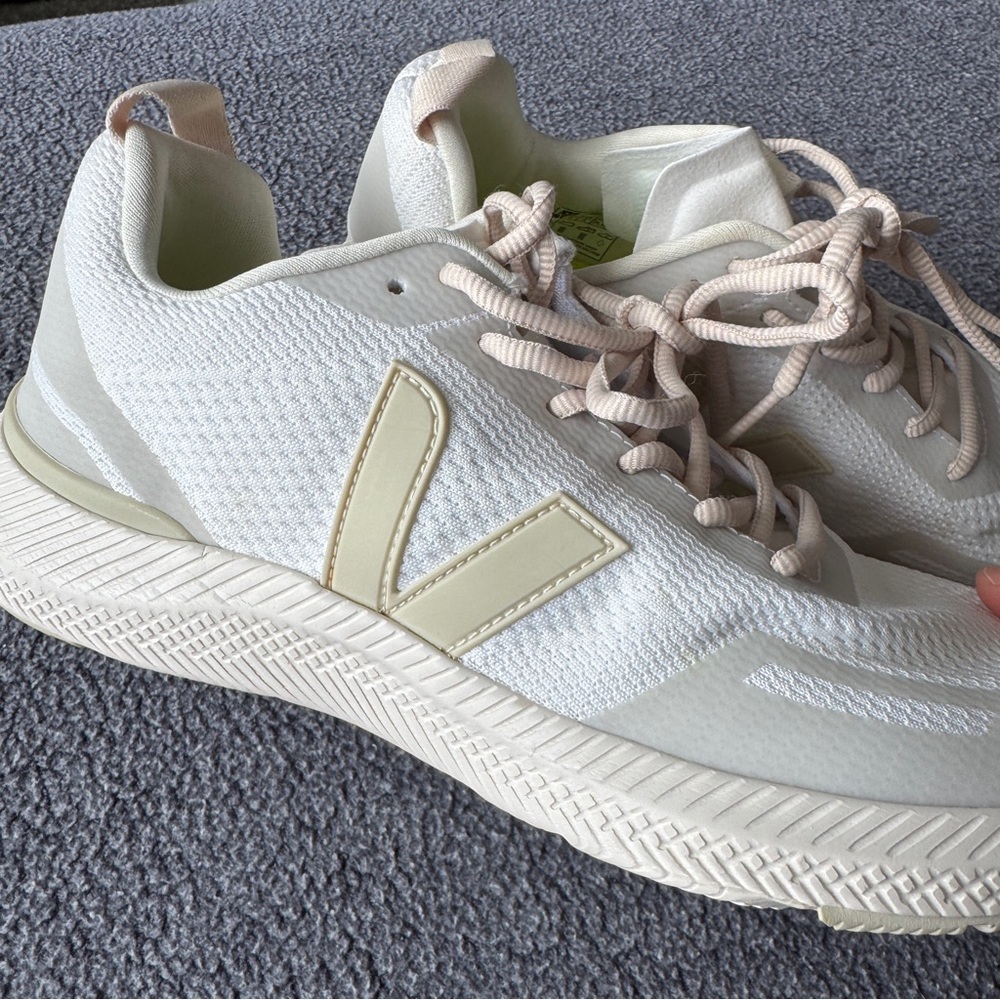 Veja Impala Engineered Mesh Sneakers Size 9 Pierre Eggshell Trainers Neutral